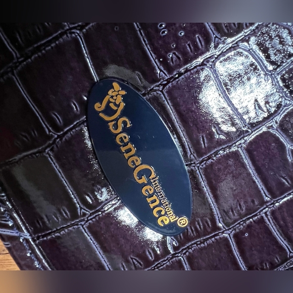 Binder - Picture 2 of 4